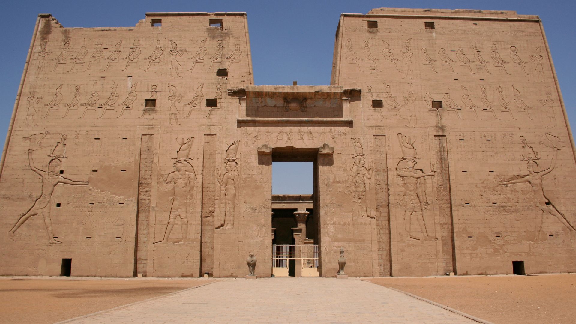 DESTELLOS DE EUROPA Y EGIPTO CON CRUCERO POR EL NILO